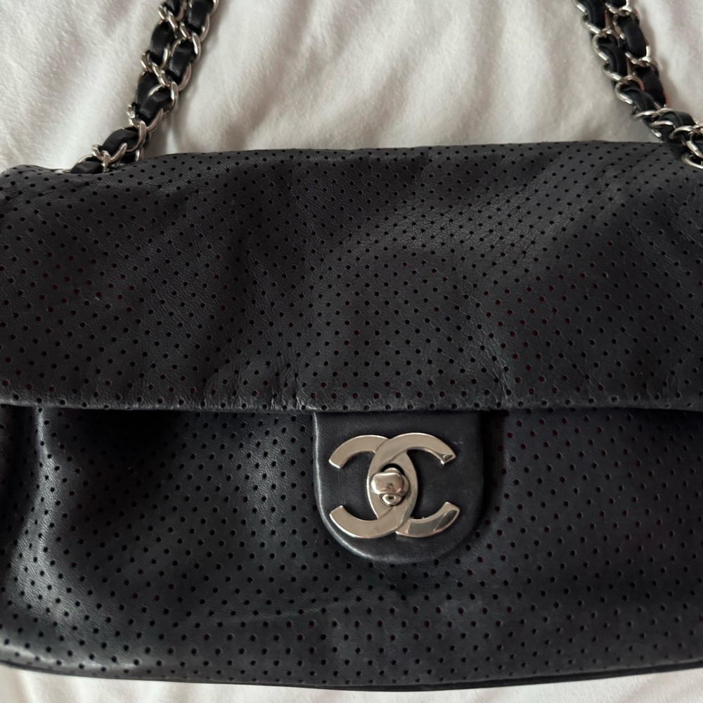 Vintage Chanel Bag - Picture 2 of 12